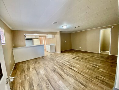 6220 Beall St, Houston, TX 77091 - photo 4