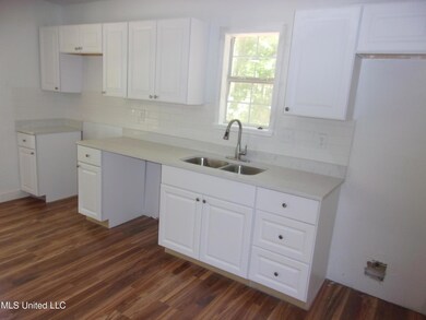 578 Confederate Ridge Rd, Lake Cormorant, MS 38641 - photo 5