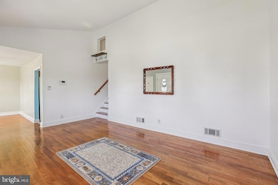 810 Lynvue Rd, Linthicum Heights, MD 21090 - photo 6