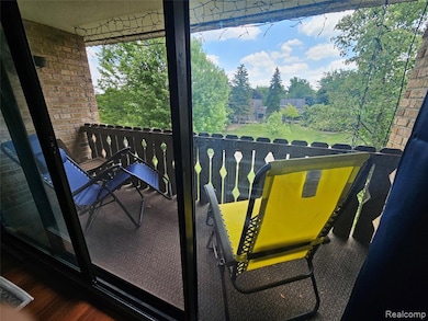 2104 Pauline Blvd unit 305, Ann Arbor, MI 48103 - photo 3