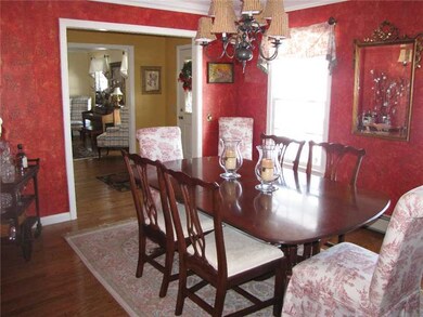 Dining Room. Formal
