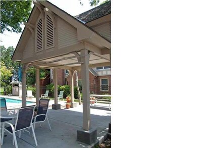 Pool house