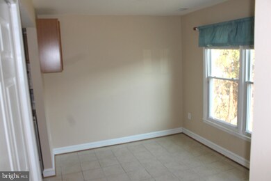 9057 Mcrae Ct, Manassas, VA 20110 - photo 6
