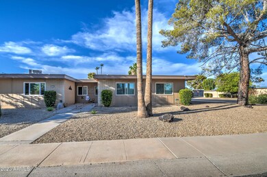 10902 W Topaz Dr, Sun City, AZ 85351 - photo 2