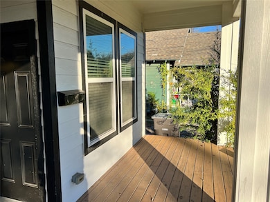 319 W Page Ave, Dallas, TX 75208 - photo 5