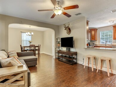 1327 Macarthur St, Jacksonville, FL 32205 - photo 4