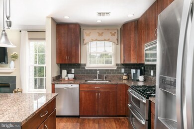 4530 Superior Square, Fairfax, VA 22033 - photo 6