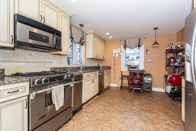 170 Edge Hill Rd, Milton, MA 02186 - photo 4