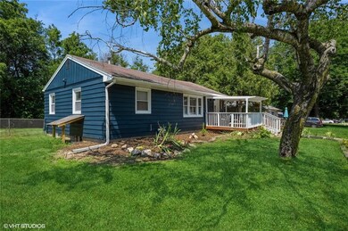 6112 SW 19th St, Des Moines, IA 50315 - photo 3