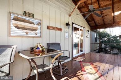 441 Over The Hill Ln, Berkeley Springs, WV 25411 - photo 4