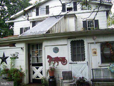 500 W Pothouse Rd, Phoenixville, PA 19460 - photo 2