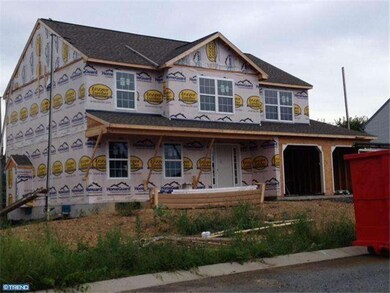 308 Luisa Ct, Shoemakersville, PA 19555 - photo 2