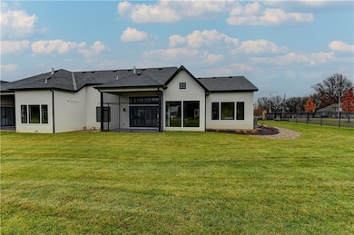 3903 W 84th Terrace, Prairie Village, KS 66206 - photo 7