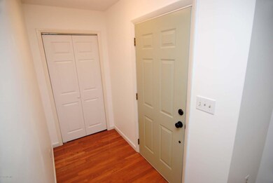 404 S Bennett St, Burgaw, NC 28425 - photo 5