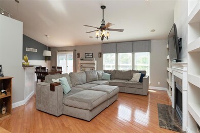 611 Glen Brook Ct, Lake Saint Louis, MO 63367 - photo 7