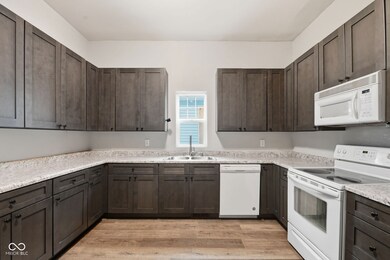 813 Cottage Ave, Columbus, IN 47201 - photo 7