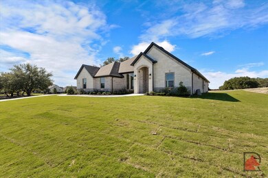 165 Helton Dr, Granbury, TX 76049 - photo 4