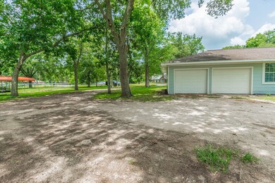 3425 County Road 145, Alvin, TX 77511 - photo 3