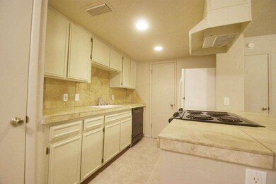 Kitchen2