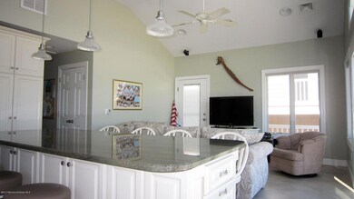 Center Island ans Living Room
