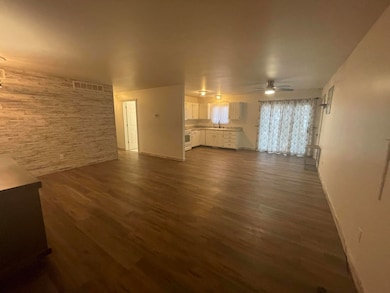 804 Ridgedale Dr, Roscommon, MI 48653 - photo 4