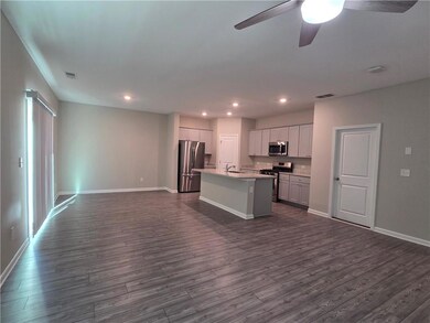 2088 Nuthatch Dr, Hoschton, GA 30548 - photo 3