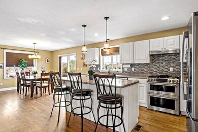 318 Purchase St, Middleboro, MA 02346 - photo 2