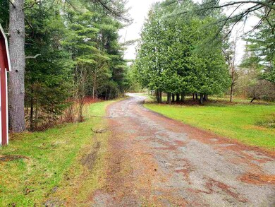 723 Summerhill Rd, Hardwick, VT 05843 - photo 3