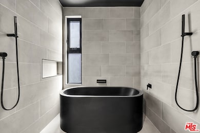 5280 Sanchez Dr, Los Angeles, CA 90008 - photo 6