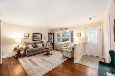 2705 Semloh St, Lake Orion, MI 48360 - photo 3