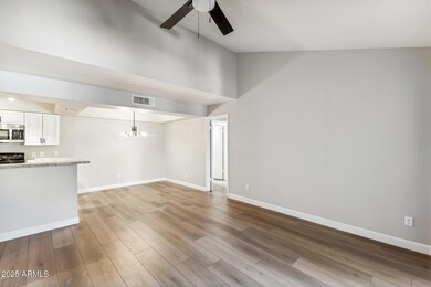 10610 S 48th St unit 2016, Phoenix, AZ 85044 - photo 3