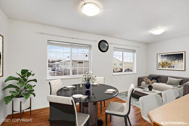 Dining Room (Virtually Staged)