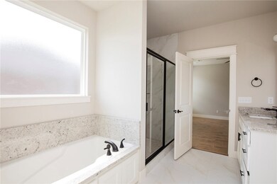 216 White Oak St, Gentry, AR 72734 - photo 6