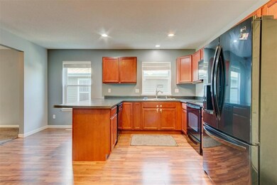 1030 8th St NW, Cedar Rapids, IA 52405 - photo 6