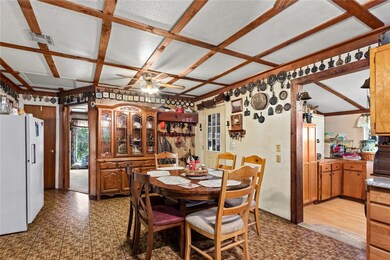 Eat in kitchen