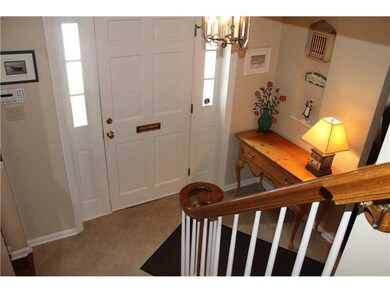 Entry/Foyer.