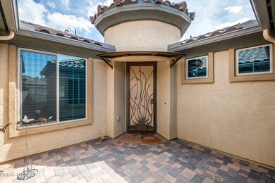 04-Exterior Courtyard