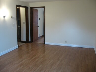 131 Charles St unit 1, Waltham, MA 02453 - photo 7
