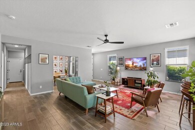 04-Living Room