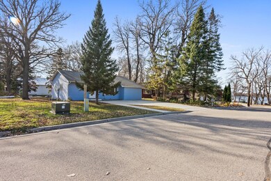 227 1st St NW, Elbow Lake, MN 56531 - photo 3