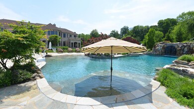 POOL (2)
