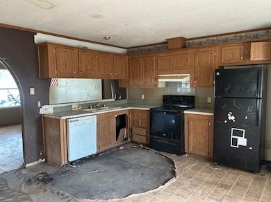 272 Lakewood Dr, Trinity, TX 75862 - photo 7