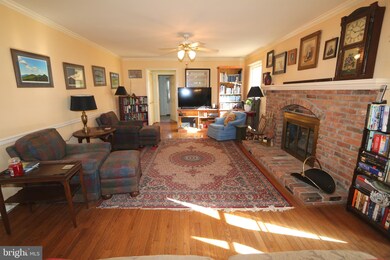 19308 Heritage Ln, Hagerstown, MD 21742 - photo 7