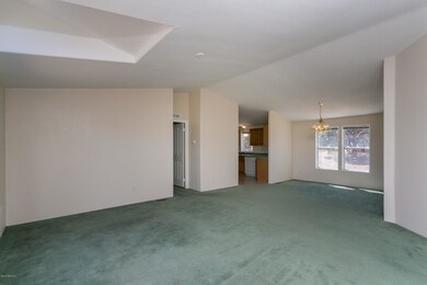 003_Living Room