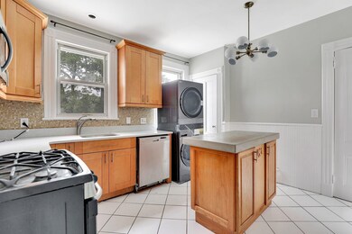 84 Bentley Ave unit 2, Jersey City, NJ 07304 - photo 3