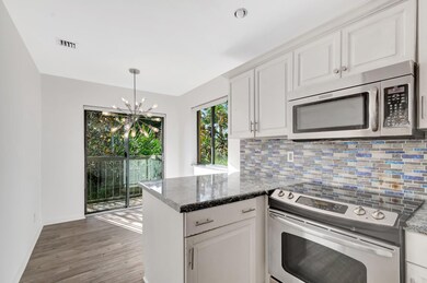 5334 Fountains Dr S unit 221, Lake Worth, FL 33467 - photo 3