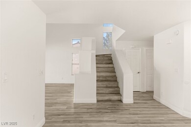 8056 Broken Spur Ln, Las Vegas, NV 89131 - photo 7