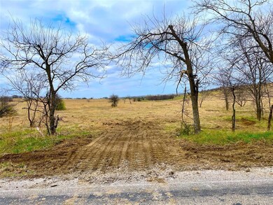 2825 Cr 4010, Decatur, TX 76234 - photo 2