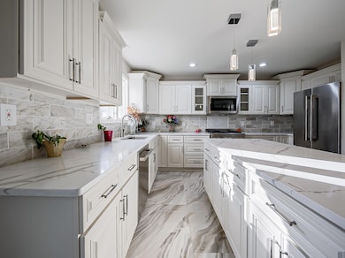 3345 E Commerce Rd, Commerce Township, MI 48382 - photo 5