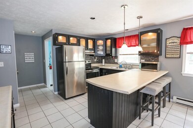 125 Litchfield Rd unit B, Londonderry, NH 03053 - photo 6